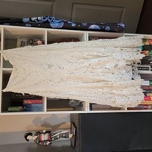 Boston Proper heavy lace skirt with gathered back